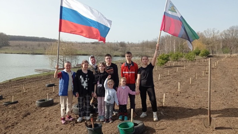 Жители шебекинского хутора Гремячий провели субботник