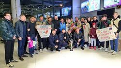 Белгородских чемпионов мира по кикбоксингу встретили дома