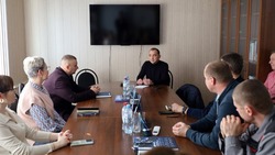 Владимир Жданов встретился с коллективами предприятий «Селена» и «Герба»