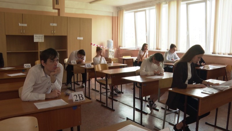 Вячеслав Гладков рассказал о формате ЕГЭ и ОГЭ для белгородских школьников из приграничья