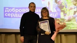 Владимир Жданов поздравил и поблагодарил шебекинских волонтёров