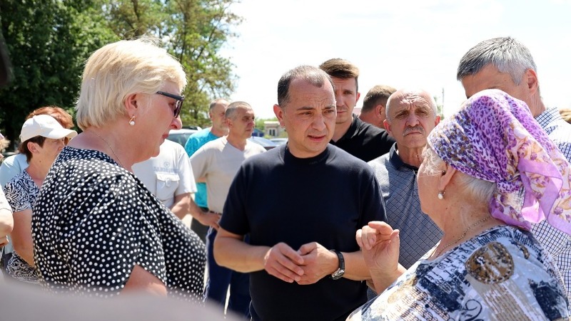 Владимир Жданов провёл встречу с жителями Ржевки