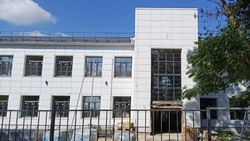 Партийцы проверили ход ремонта Дмитриевской школы Шебекинского горокруга