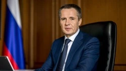 Вячеслав Гладков поздравил белгородок с Днём матери