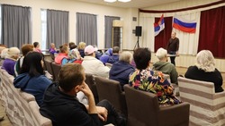 Владимир Жданов встретился с шебекинцами в ПВР