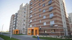 Вячеслав Гладков вручил ключи от новых квартир 58 отселённым семьям из приграничья