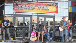 Шебекинцы посетили фестиваль вокально-инструментальных ансамблей и рок-групп «Живой звук»