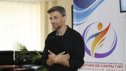 Лидер по должности и по призванию. Такая стезя выпала Александру Юхименко