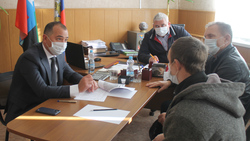 Владимир Жданов пообщался с жителями Новотаволжанской сельской территории