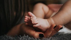 Правительство освободило выплаты за рождение первого ребёнка от налога