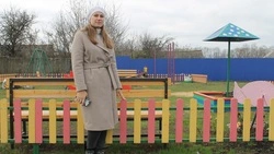 Жители села Александровка Шебекинского горокруга создали для детей игровую площадку