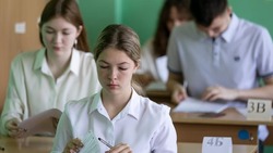 Вячеслав Гладков: школьники из приграничья смогут получить аттестаты по текущей успеваемости