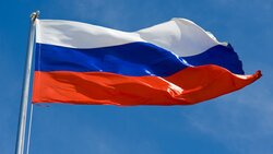 Руководители Шебекинского округа поздравили жителей с Днём Государственного флага России