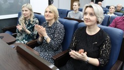 Шебекинские работники ЖКХ и бытового обслуживания приняли поздравления с профессиональным праздником