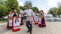 Белгородские артисты автоклубов 467 раз выезжали в отдалённые населённые пункты в 2024-м
