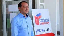 Владимир Жданов принял участие в голосовании по поправкам в Конституцию РФ