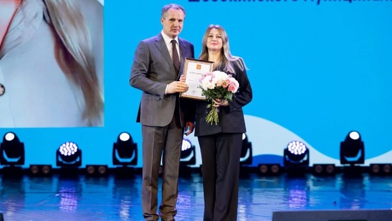 Вячеслав Гладков вручил государственные и региональные награды жителям Белгородской области