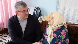 Андрей Гриднев поздравил со 101-летием Варвару Захаровну Кривоножко