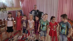 Депутат облдумы Геннадий Чмирев сделал подарок шебекинским детям