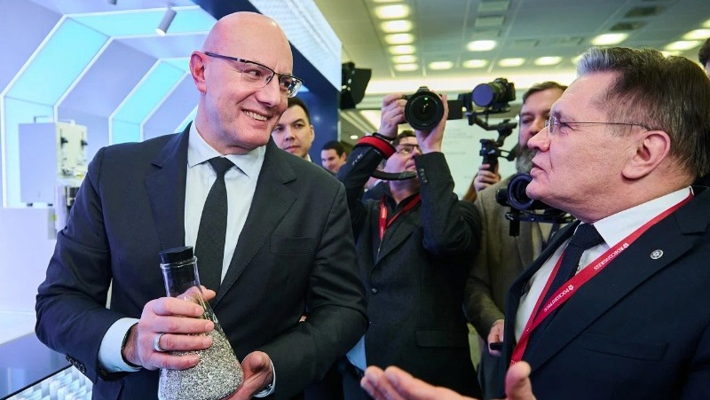 Дмитрий Чернышенко подчеркнул важность развития биотехнологий в России