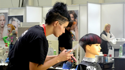 Белгородский парикмахер получила медаль за профессионализм на конкурсе WorldSkills Russia
