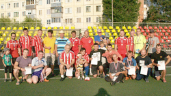 Новотаволжанские футболисты стали победителями первенства округа и взяли кубок