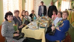 Шебекинские матери встретились за праздничным столом