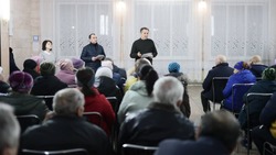 Вячеслав Гладков встретился с жителями шебекинского села Середа