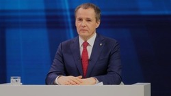 Прямая линия губернатора Вячеслава Гладкова началась на телевидении