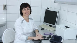 С детства видела себя в медицине. Лариса Парамонова — о буднях фельдшера