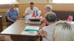 Депутат Белгородской облдумы Геннадий Чмирев встретился со своими избирателями