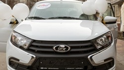 Белгородский ветеран СВО получил ключи от автомобиля с ручным управлением благодаря ФЗО 