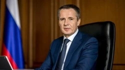 Вячеслав Гладков поздравил белгородцев с Днём учителя