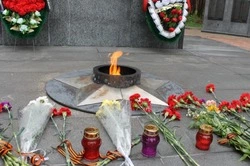 Шебекинцы провели митинг в День памяти и скорби