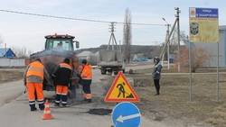 Дорожные строители провели ямочный ремонт в объёме более 200 кв.м в Шебекино