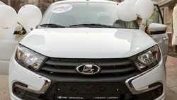 Белгородский ветеран СВО получил ключи от автомобиля с ручным управлением благодаря ФЗО 