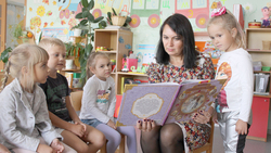 Ирина Забелина отдала работе воспитателя детсада более четверти века