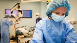Столичный хирург провёл операцию с использованием высоких технологий в Белгороде