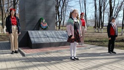 Субботник прошёл в Большетроицком накануне Международного дня охраны памятников и исторических мест 