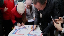 Вячеслав Гладков вместе с семьёй поучаствовал в «Забеге обещаний»