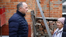 Владимир Жданов встретился с собственниками повреждённых домов