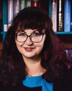 Елена Наумова посвятила себя женскому образованию