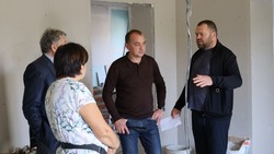 Владимир Жданов и Алексей Ботвиньев осмотрели повреждённые домовладения в селе Ржевка
