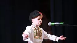 Юный артист. Шебекинец Геннадий Константинов очаровал слушателей