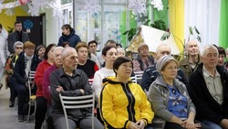 Андрей Гриднев встретился с проживающими в ПВР шебекинцами 