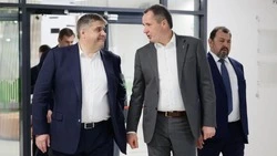 Вячеслав Гладков встретился с руководителем Росавтодора Романом Новиковым