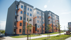 Вячеслав Гладков предложил контролировать распределение квартир в «Новой жизни»