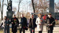 Памятник на братской могиле советских воинов открылся в Большом Городище