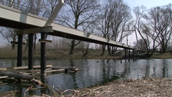 Строители уже выполнили 85% работ по возведению моста через Нежеголь в Шебекино