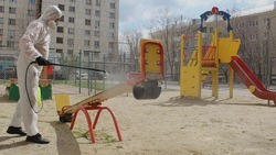 Сотрудники УК продолжают проводить дезинфекцию общественных мест в Белгородской области 